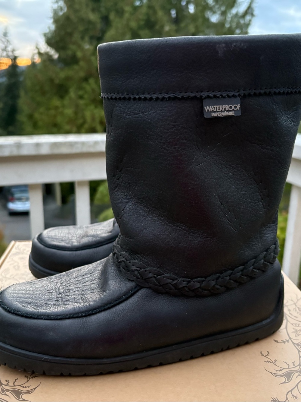 Manitobah Mukluks WATERPROOF TAMARACK HALF size 5